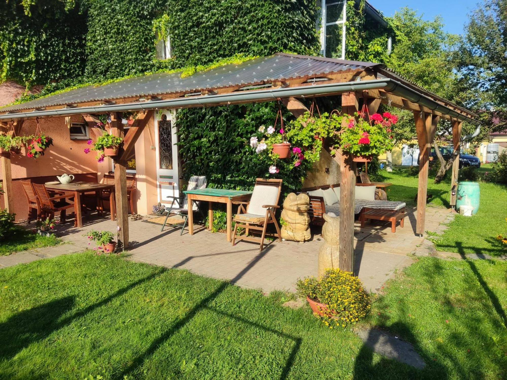 Apartment In Blossom Garden Nove Mesto pod Smrkem Esterno foto